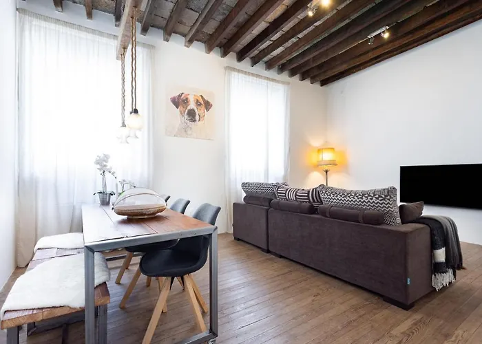 Home2book Stunning Design House *