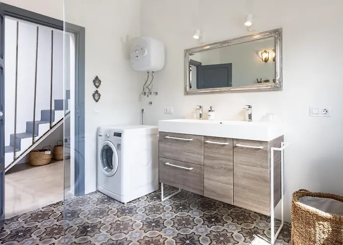 Home2book Stunning Design House