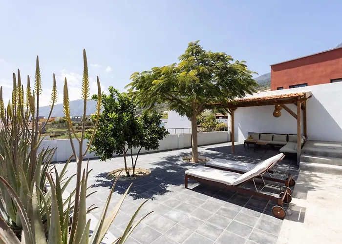 Home2book Stunning Design House Arafo