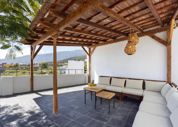 Home2book Stunning Design House