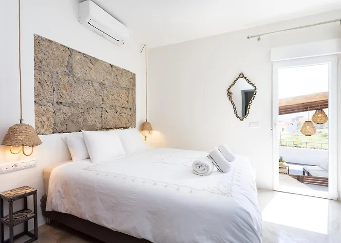 Home2book Stunning Design House Hébergement de vacances Arafo