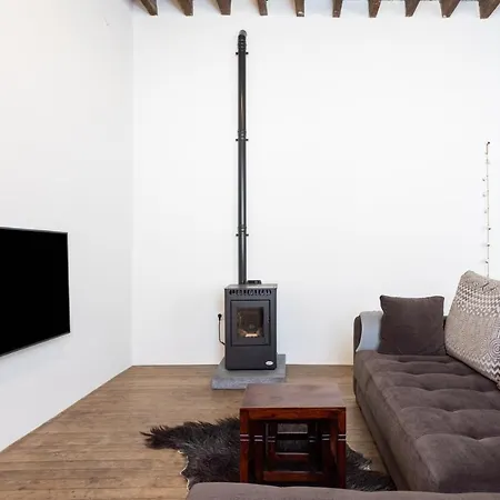 Home2book Stunning Design House